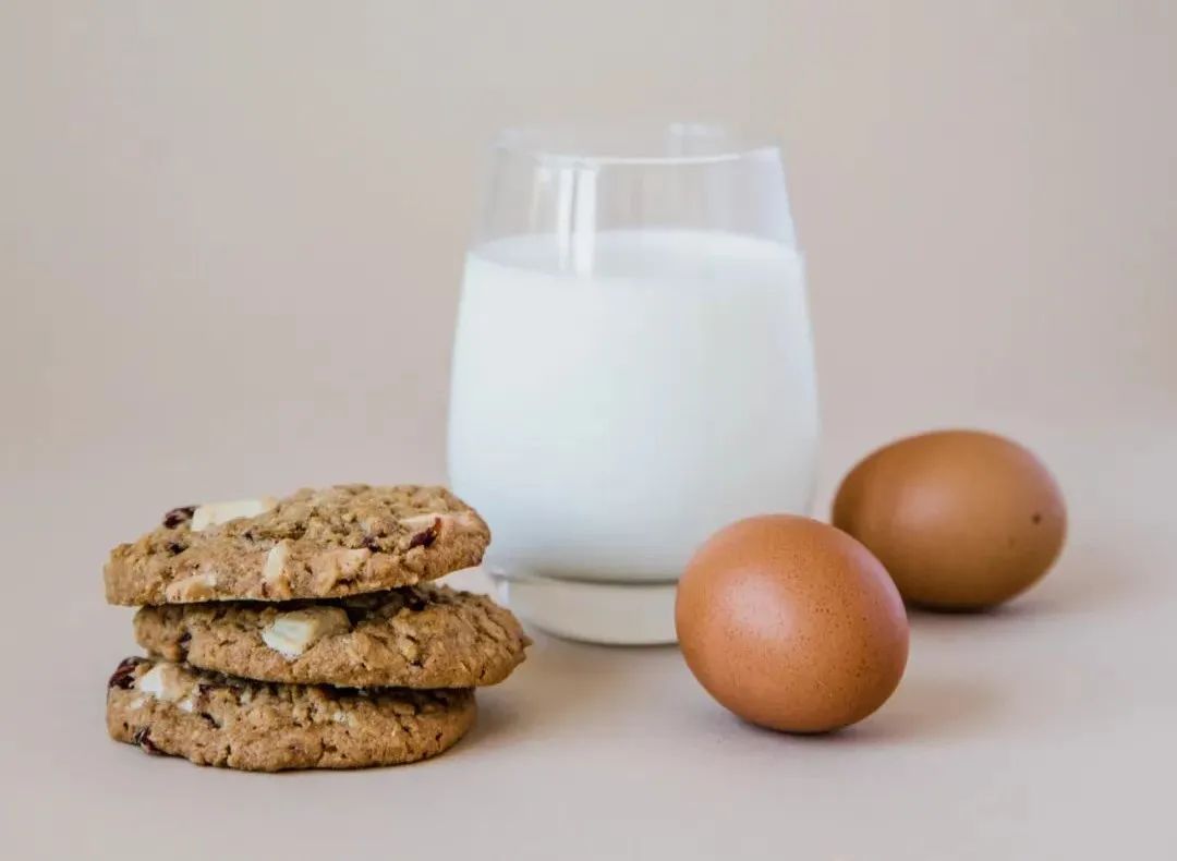 激素鸡蛋和普通鸡蛋的区别,普通鸡蛋怎么识别是无激素鸡蛋