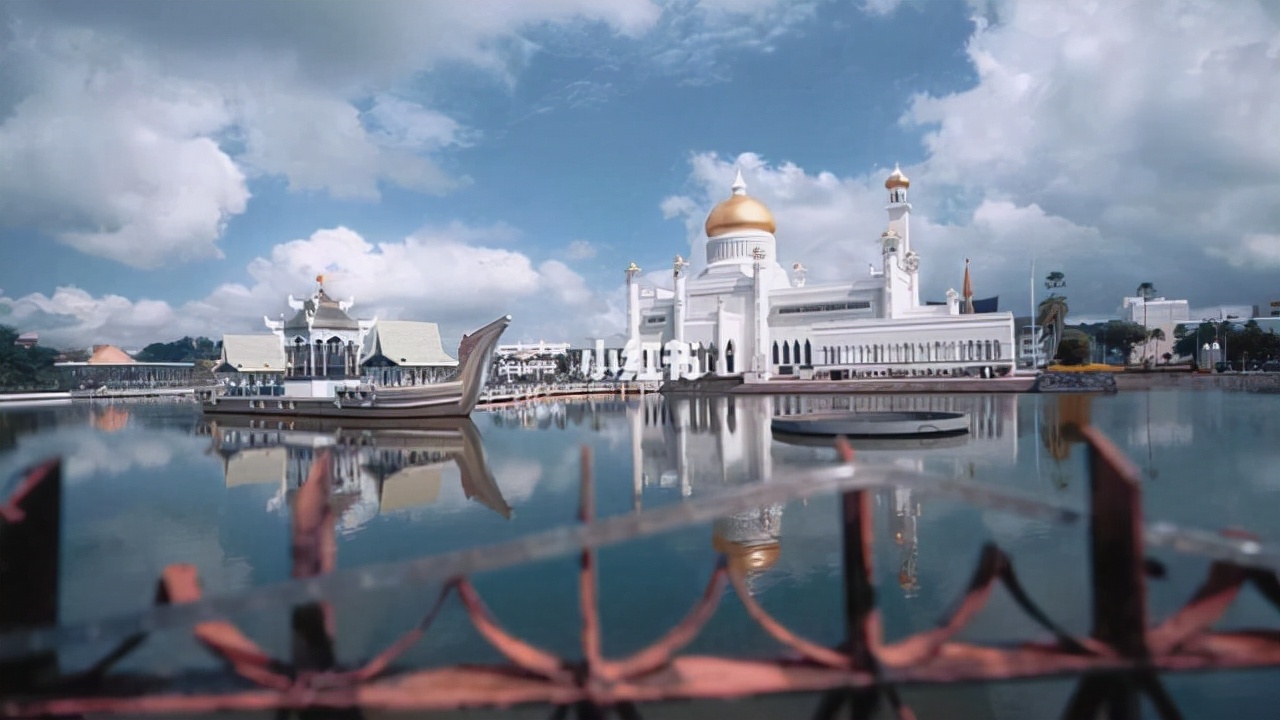 “国王富得流油，居民躺着分钱”，文莱究竟是一个怎样的国家？