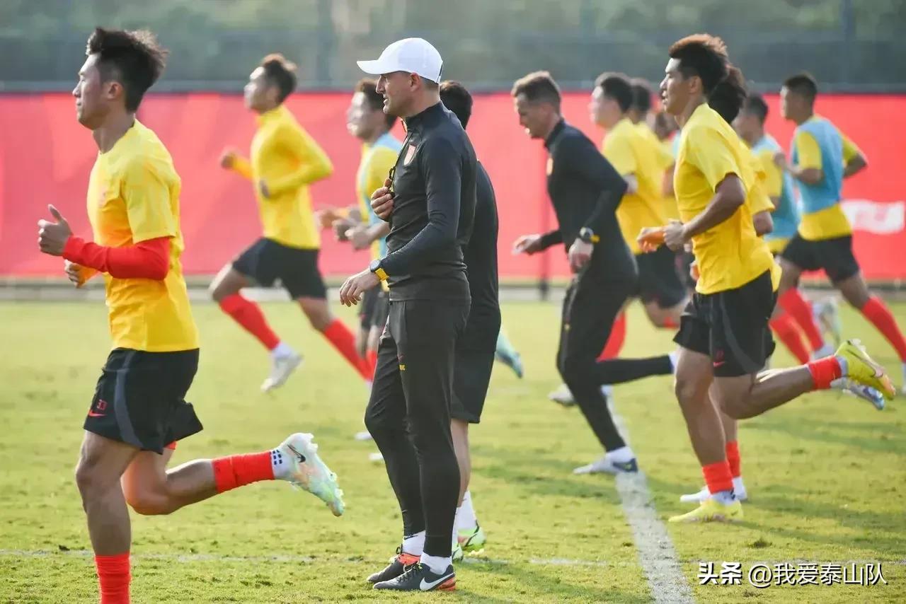 国足对阵新西兰,国足0比0战平新西兰比赛分析