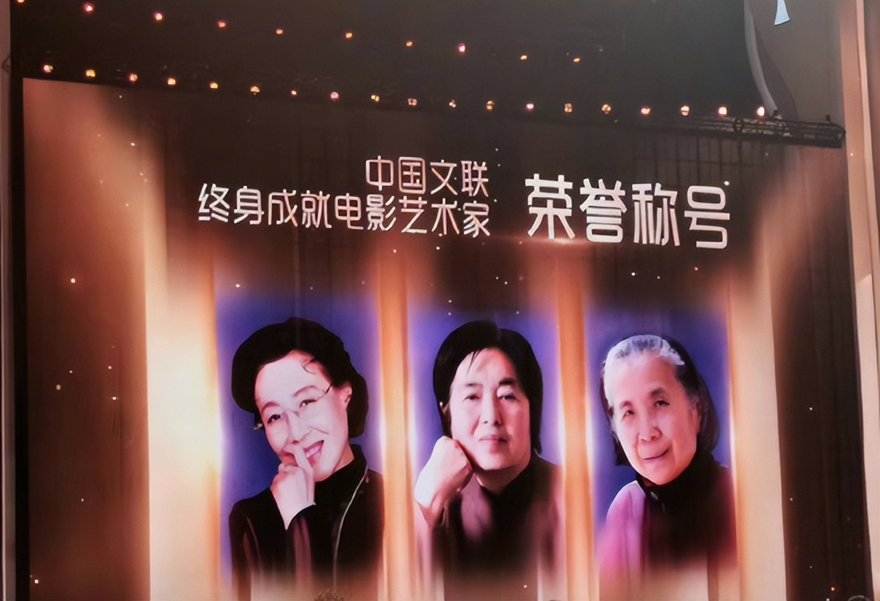 金鸡奖朱一龙获奖前描述,金鸡奖朱一龙获奖现场