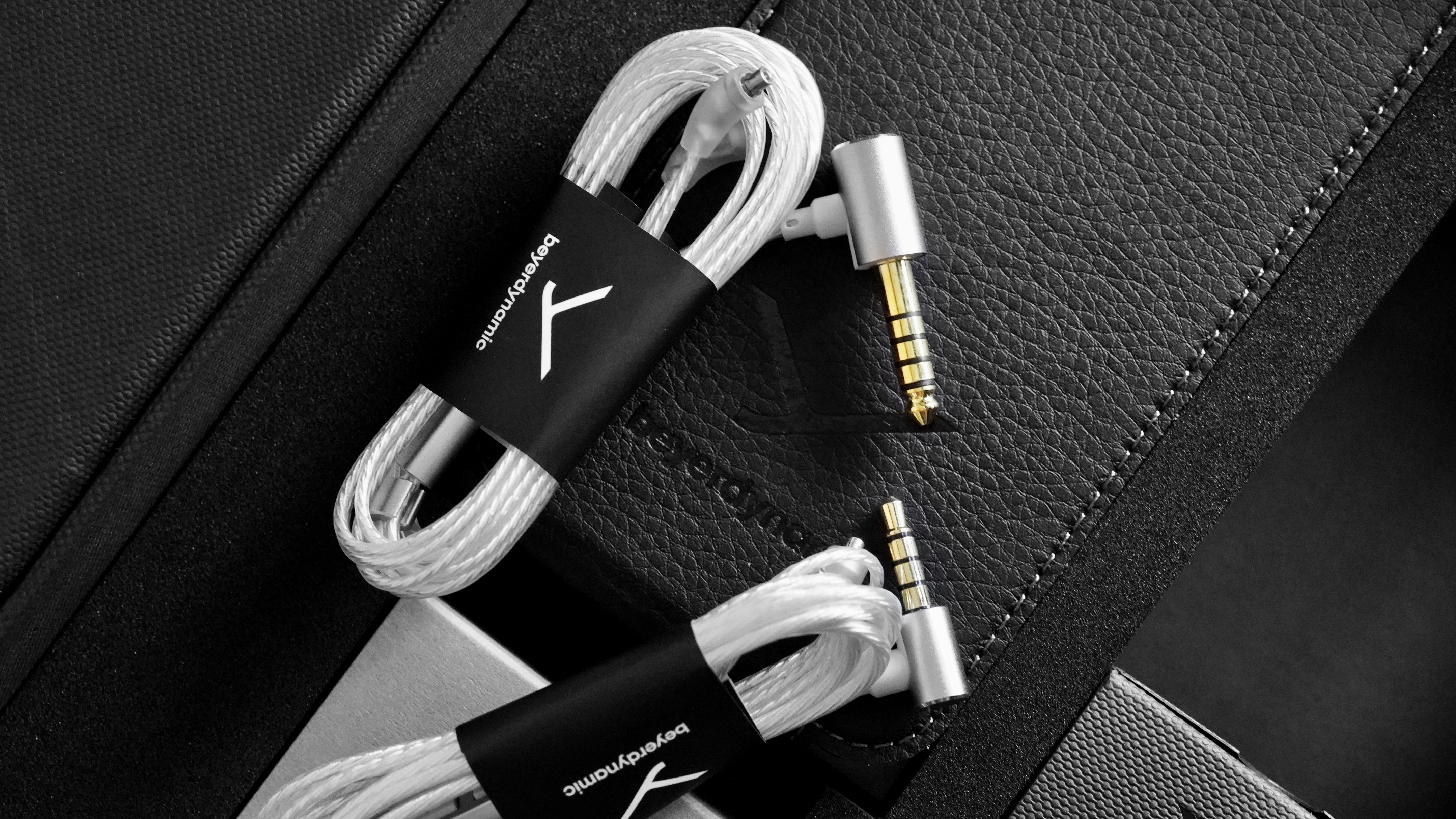 拜雅榭兰图二代开箱,拜雅榭兰图二代耳塞