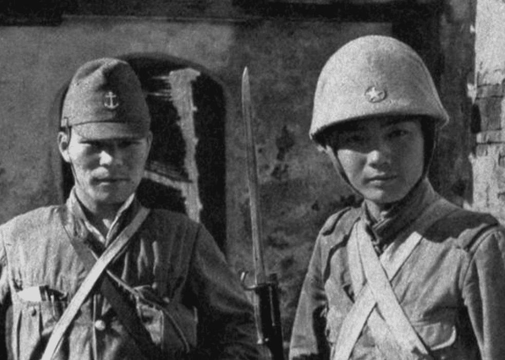 30张影像展现花楼女子媚态百出，丰乳肥臀之绝美风姿