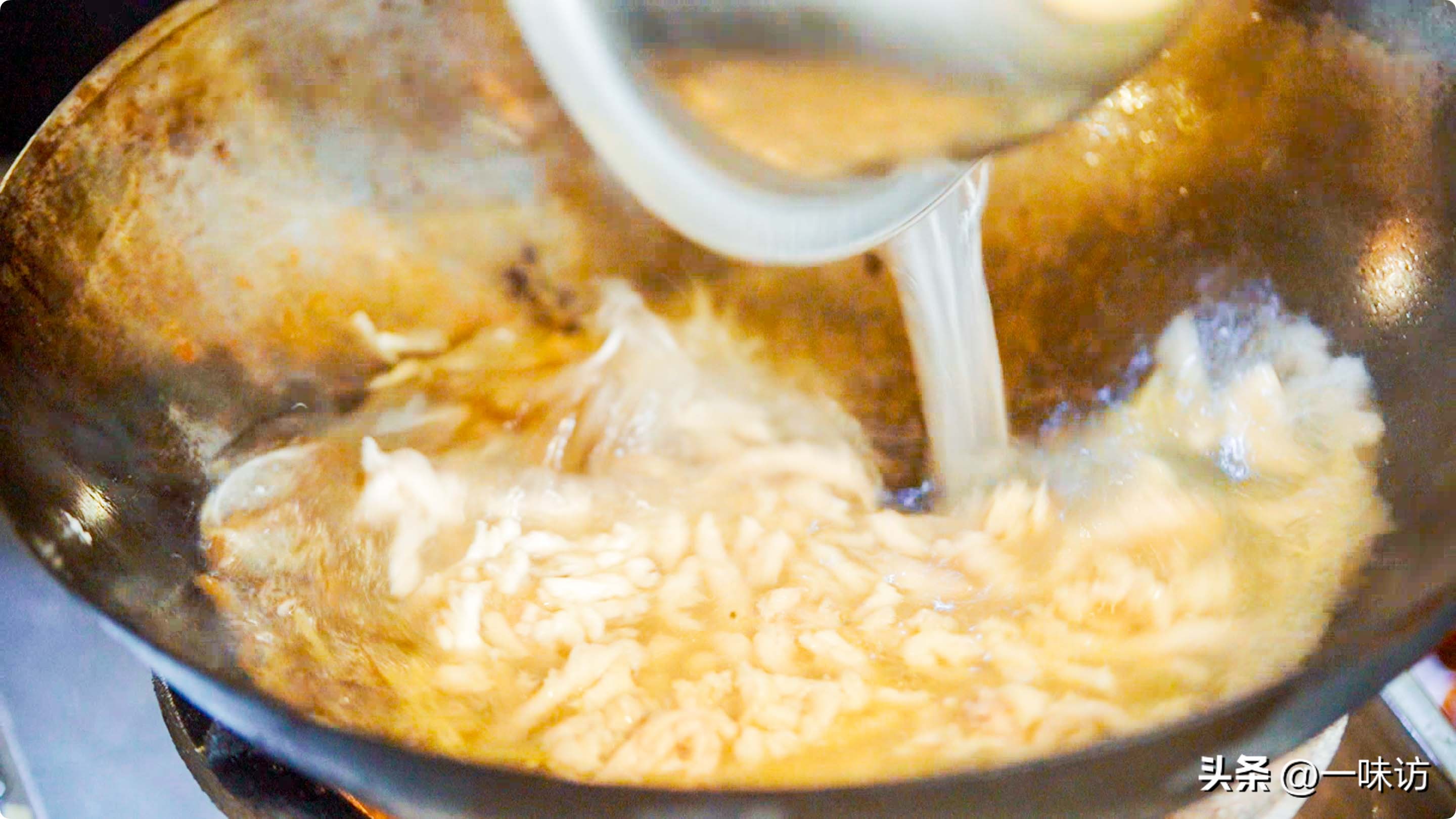 鱼香肉丝怎么做又嫩又好吃,怎么做咸鱼鱼肉筋道