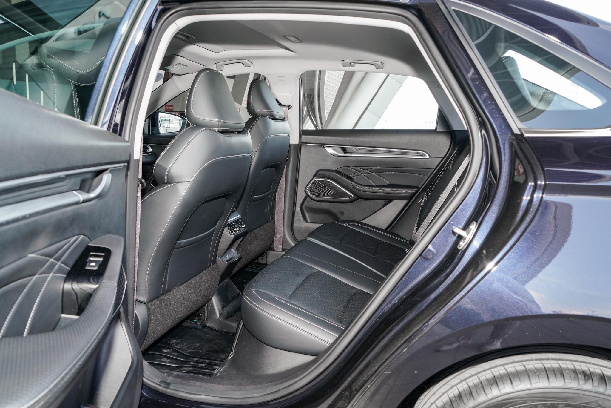 代步车油耗低有哪几款车型,8万元选代步车哪三款可以更节约