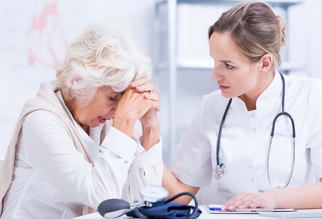 得了癌症怎么缓解按摩什么穴位,癌症后期怎么缓解疼痛