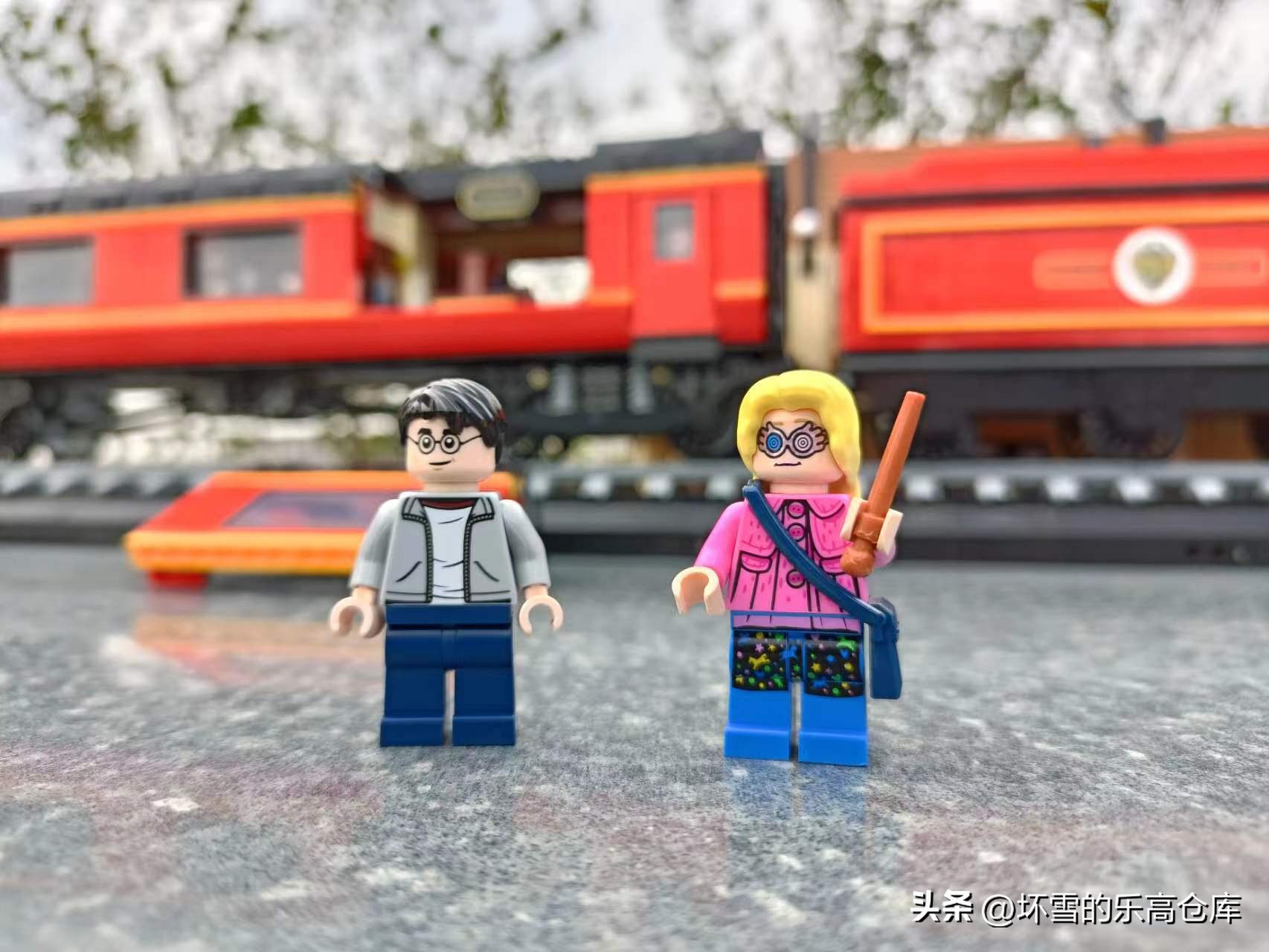 边看哈利波特，边拼乐高：爆肝试玩76405霍格沃茨特快