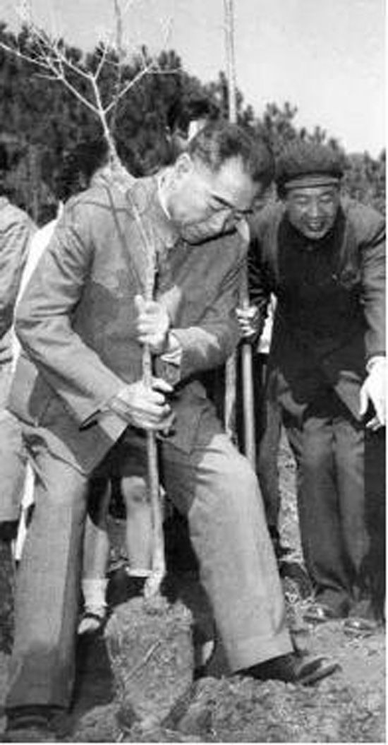 名人故事（人民公仆周恩来）