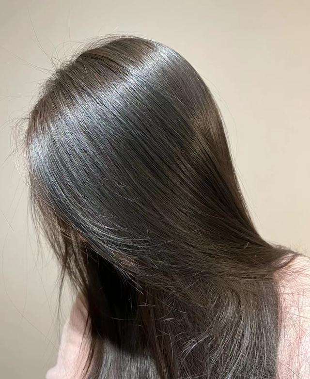 怎么洗头让发质变细,干枯发质怎么洗头发