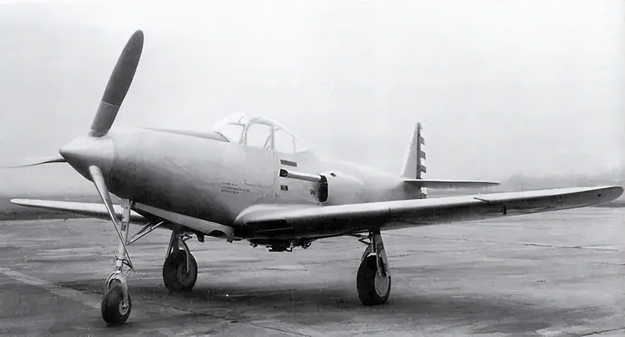 633.仙人掌丛中的眼镜蛇：P-400战斗机在瓜岛