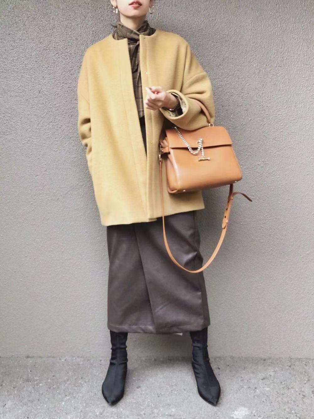 黄穿什么显白,皮肤暗黄的春季穿搭