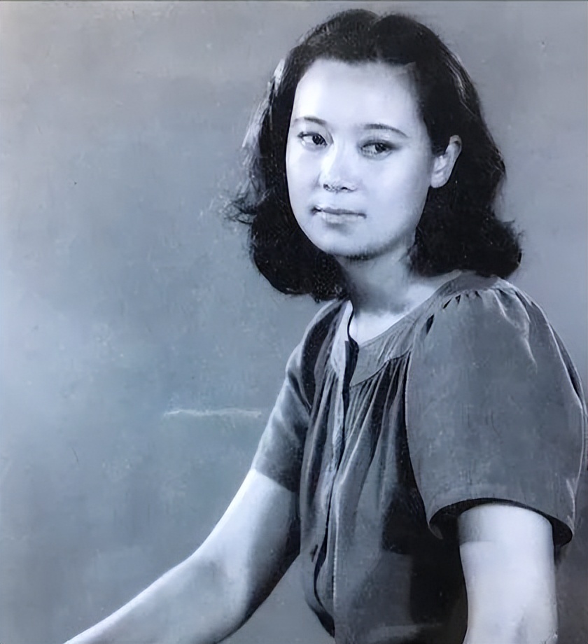 32岁离异后嫁给小8岁男人,32岁离异后嫁给小8岁的男人