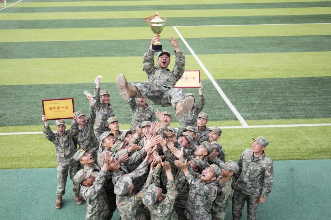 姝﹁瓒婇噹璐熼噸闀胯窇,姝﹁瓒婇噹杩愬姩