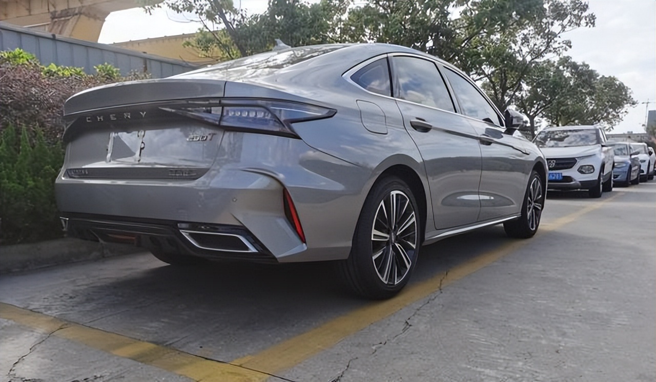 艾瑞泽21.6t百公里,百公里油耗8.46l