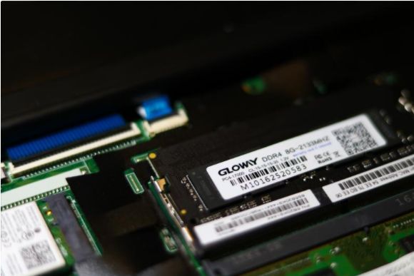 内存条工作原理是什么,内存条工作原理及作用