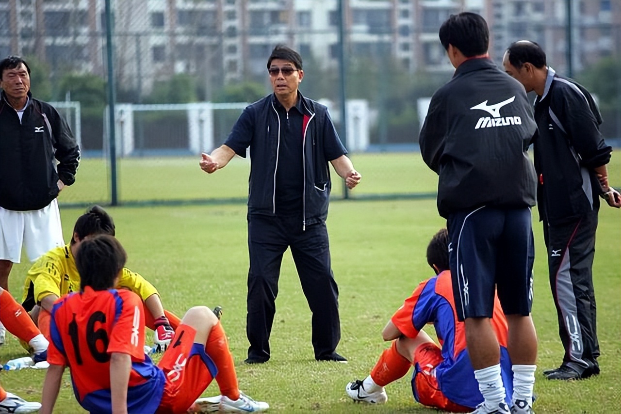 徐根宝谈范志毅执掌国足,范志毅回应徐根宝事件