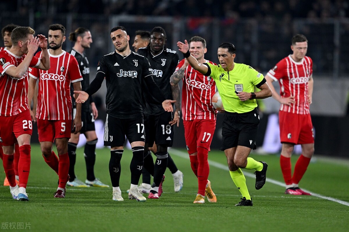 英超阿森纳1-2遭埃弗顿补时绝杀,英超首轮阿森纳爆冷