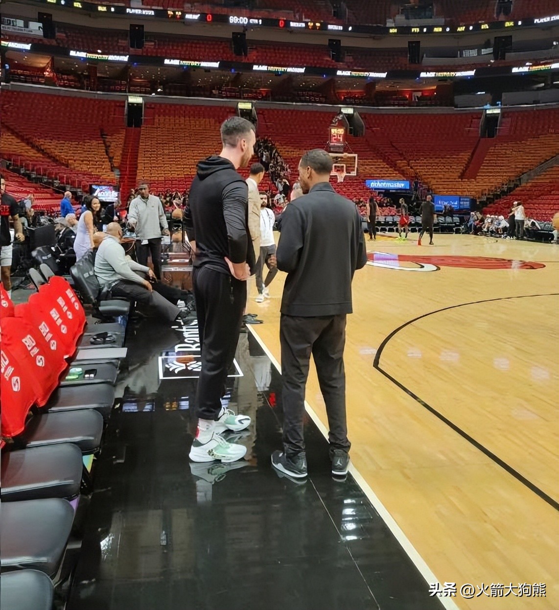 火箭队晒照欢迎卡明斯基,卡明斯基回归太阳