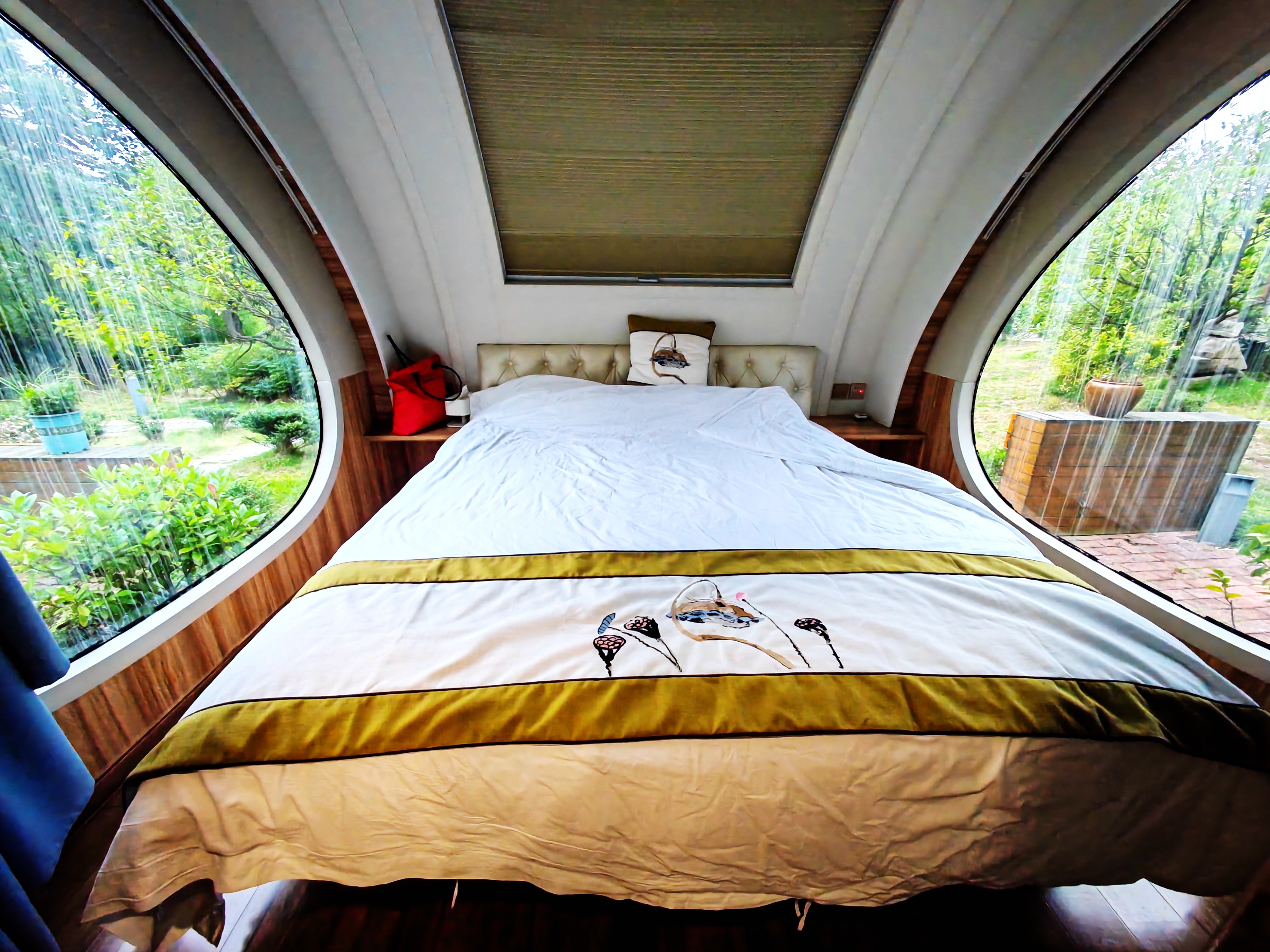 安顺优途丝路天龙屯堡露营基地,优途丝路安顺天龙屯堡房车露营地