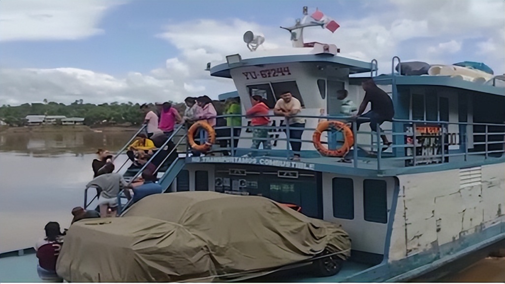 英语阅读：墨西哥女性网恋智利医学生，千里赴爱惨遭肢解器官被卖