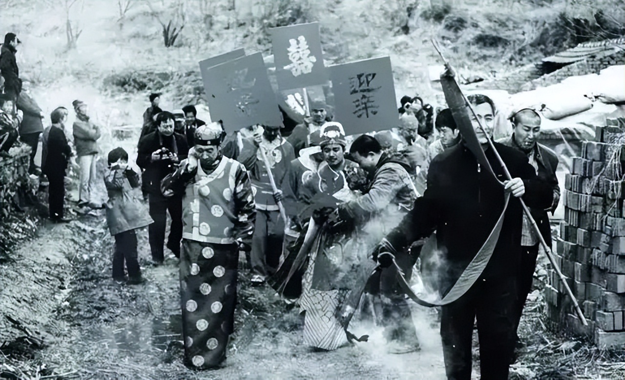 92岁老人花26万元自建墓,92岁老人用14年花26万元自建墓室