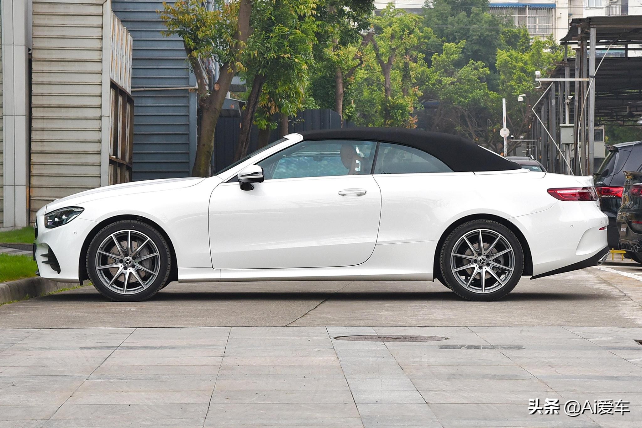 进口奔驰e双门轿跑车测评,2019款奔驰e四座硬顶敞篷