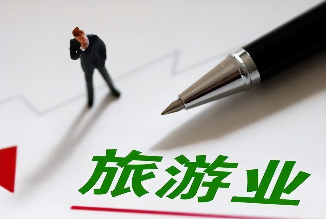 又一个美艳“女老虎”落马，履历惊人，却没守住自己的底线