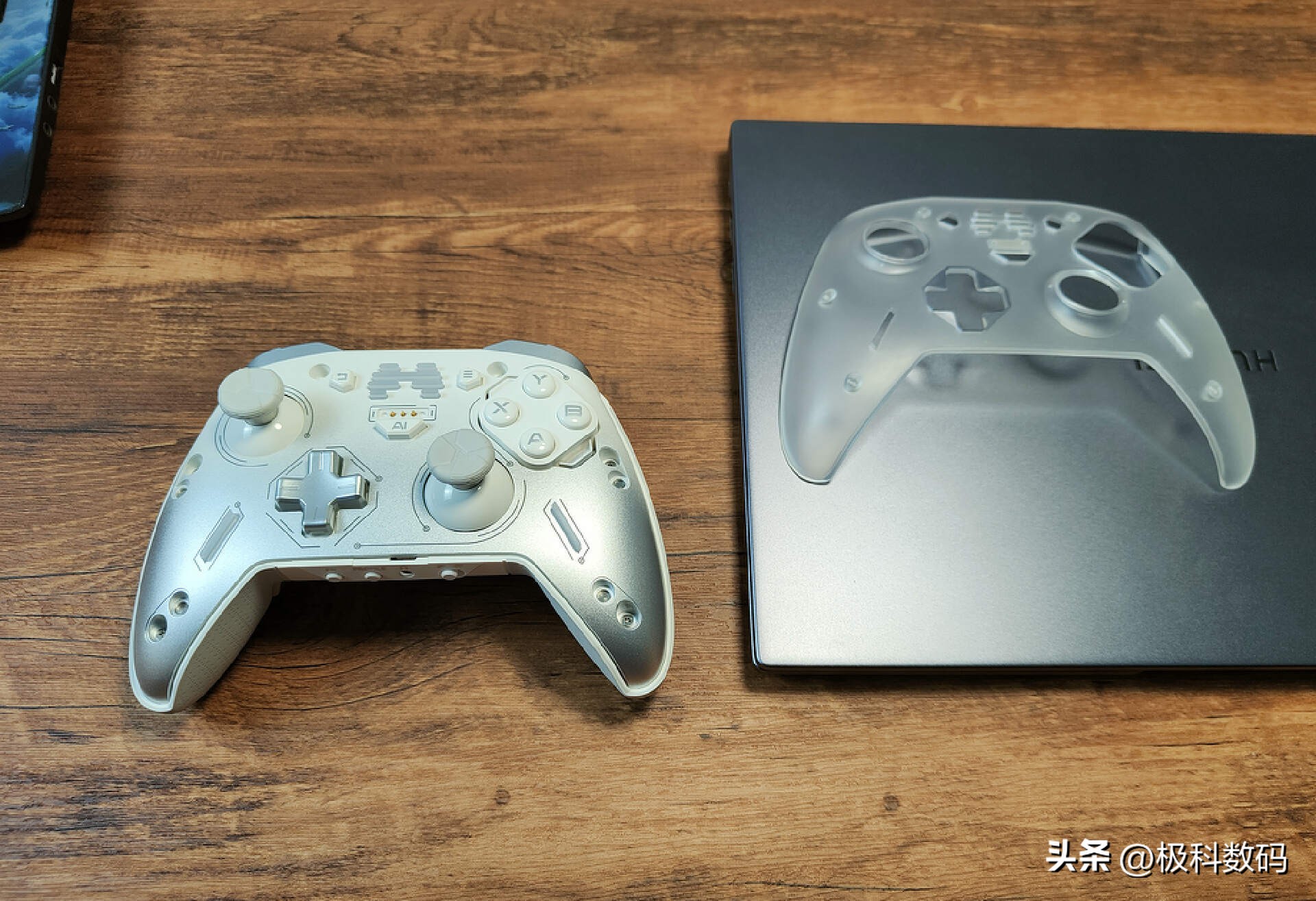 北通宙斯手柄尺寸和xbox手柄对比,北通宙斯手柄和switchpro手柄比较