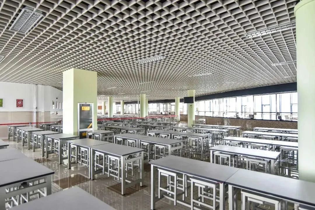 山东省青岛第六中学,山东青岛第六中学