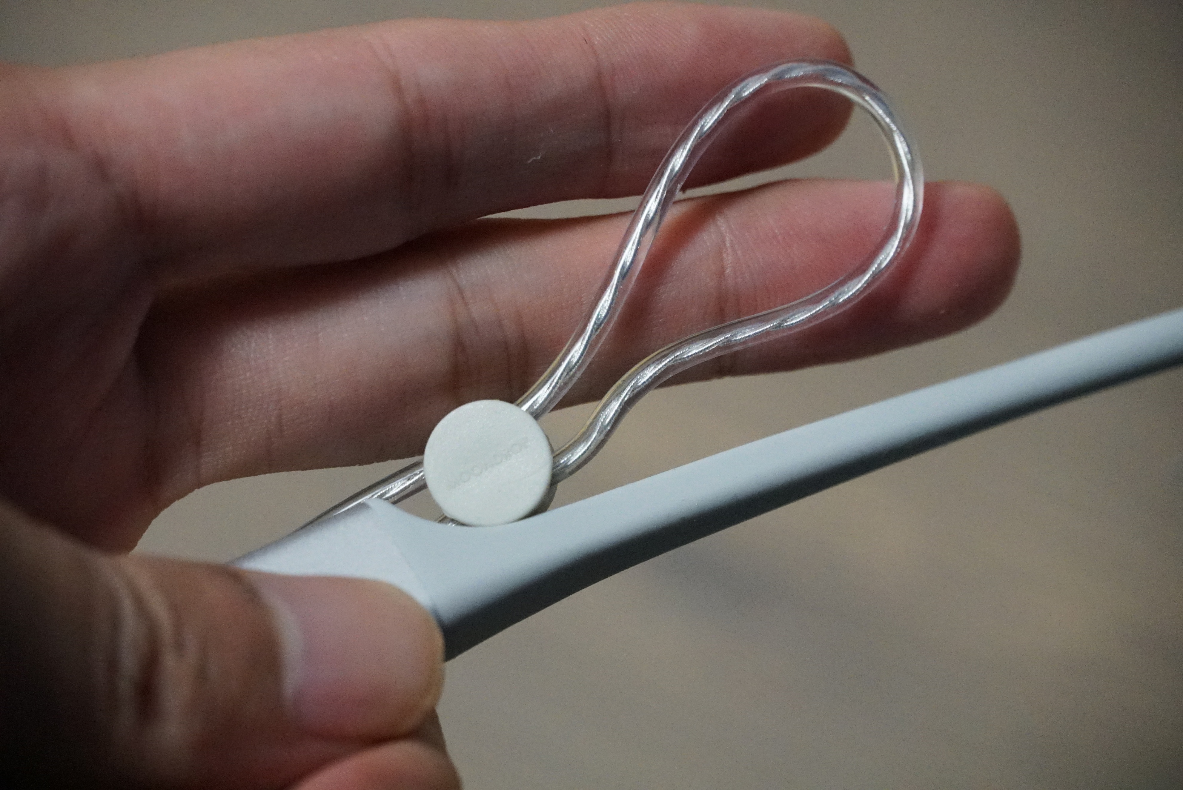 稀缺却又实用，499元“颈挂耳放”，开始威胁各路“砖型”*放播**器