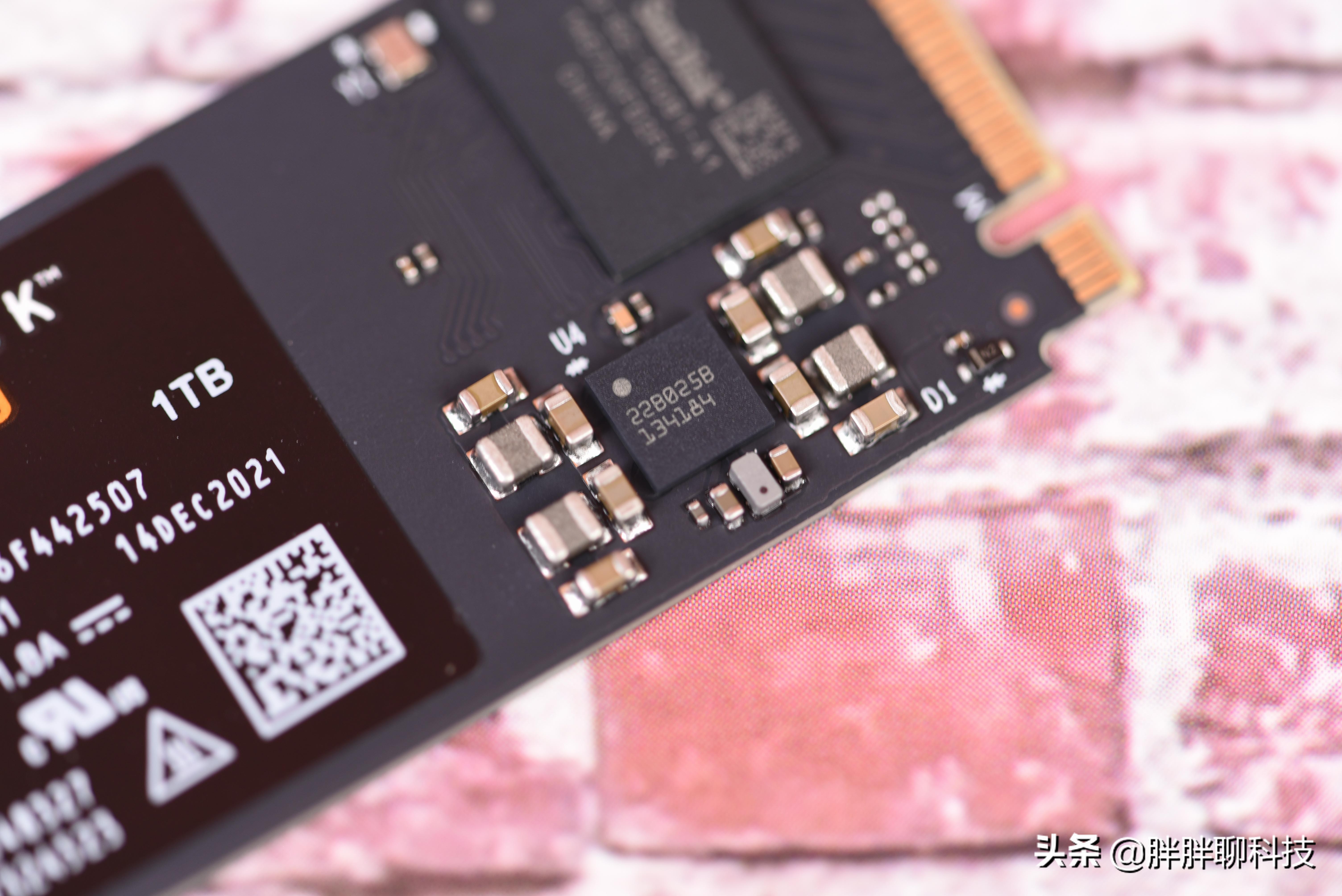 wdblacksn7701tb固态硬盘,西数wdblacksn770和三星