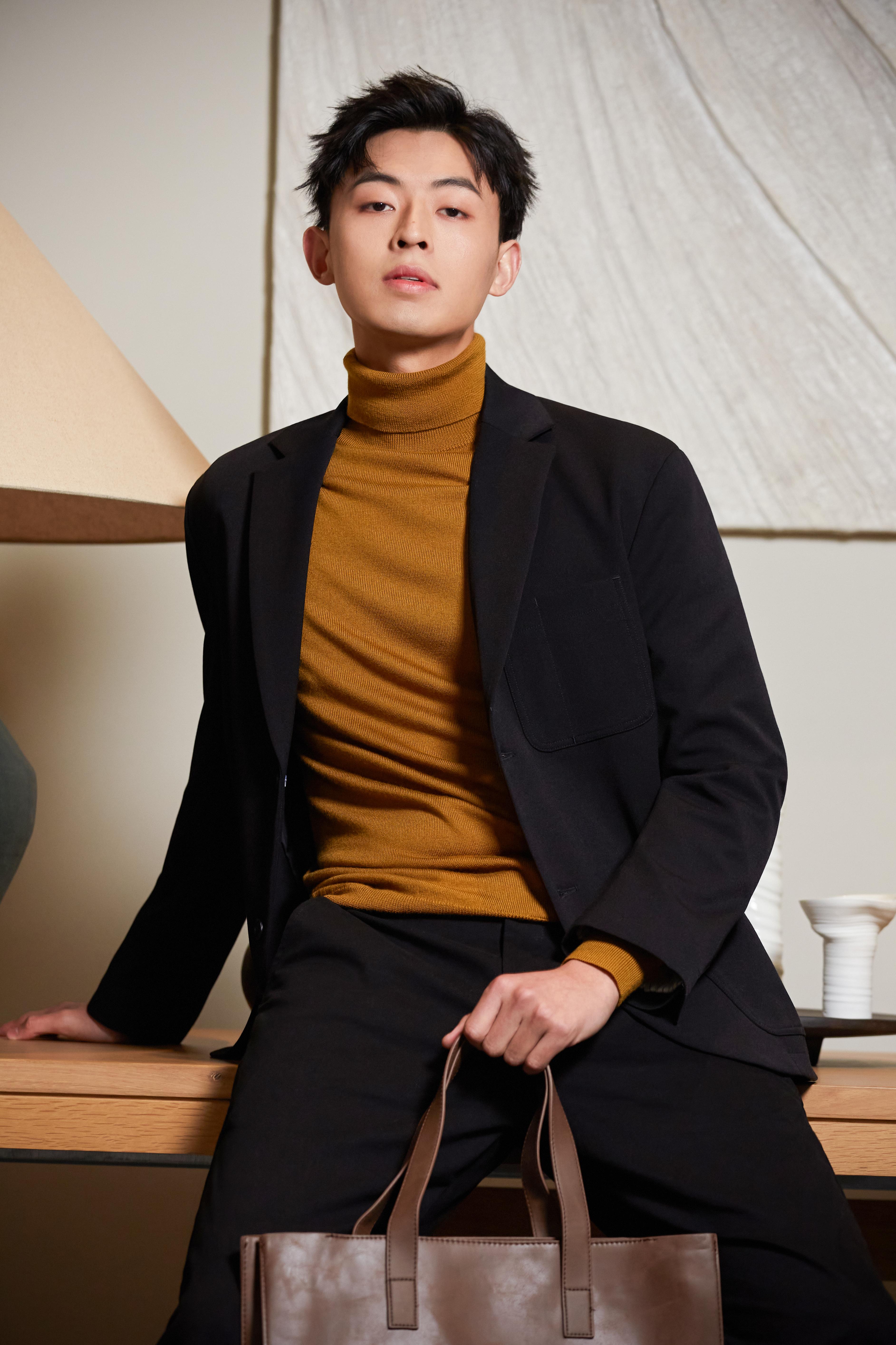 25岁男生宝藏衣服店铺,保暖年轻人的潮流男装