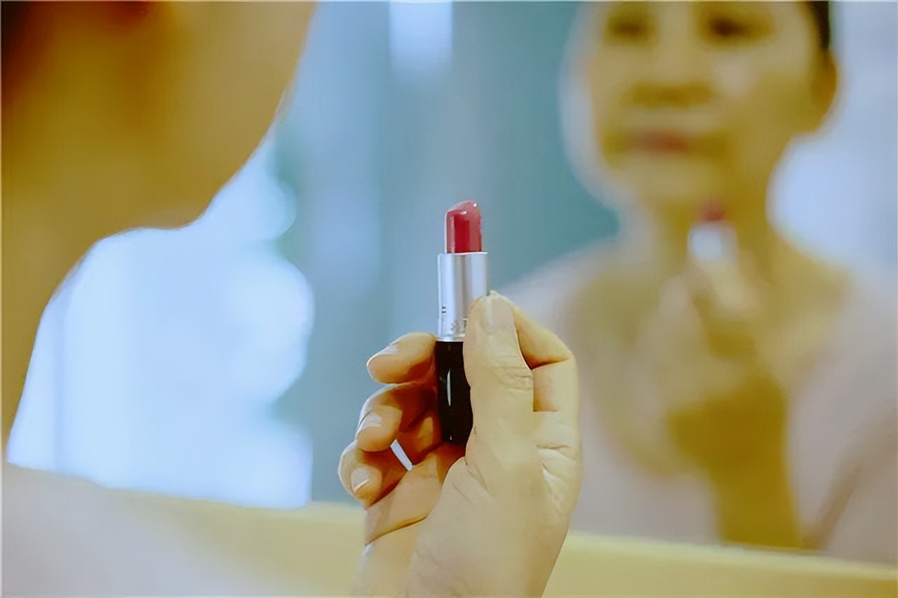 女人气色不好每日喝一杯养生茶,黄脸婆养颜茶