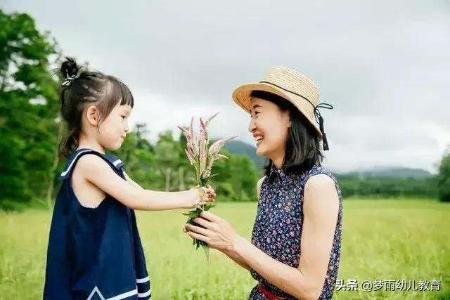 3岁孩子难管教家长拗不过，你千万别和他较劲，斗智斗勇两招管用