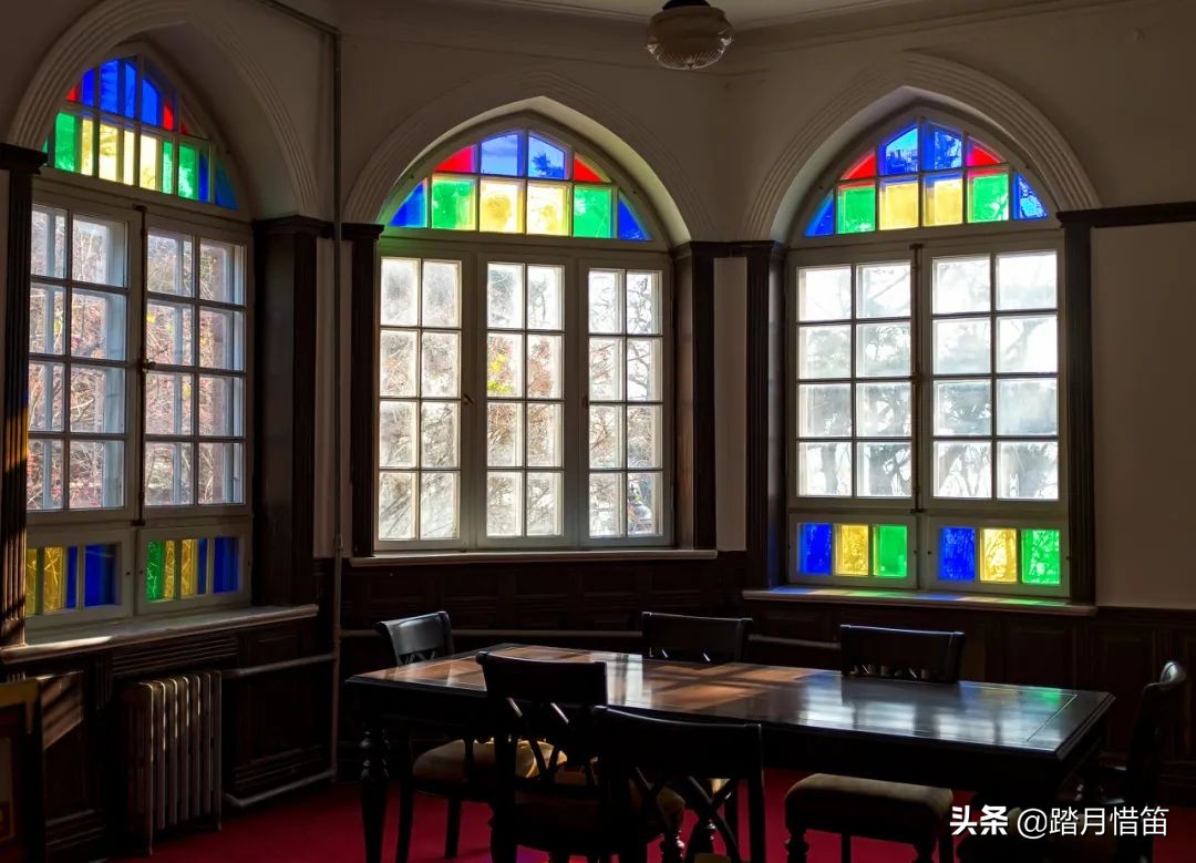 被誉为“东方瑞士”的青岛，有太多的海边浪漫