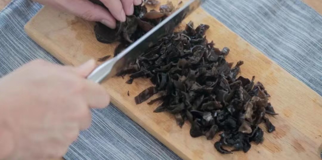 番茄丝瓜毛豆适合减肥,减脂期青菜和番茄怎么吃