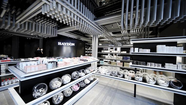 西安新地标！火遍全网的高端美妆店HAYDON黑洞来啦！女明星集合