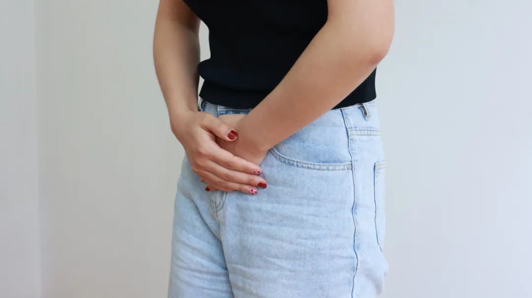 阴虱病有哪些症状表现？女性若不想被此病困扰，需了解这3点