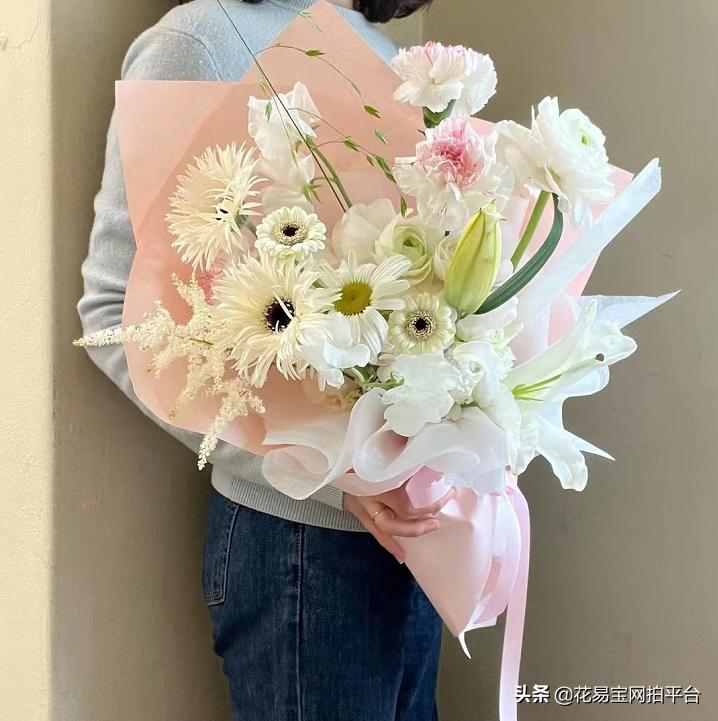 母亲节送给妈妈的礼物怎么做手工,母亲节送给妈妈什么礼物手工花束