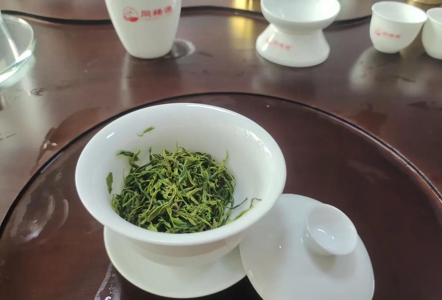 恩施玉露品尝,恩施玉露的三绿一鲜