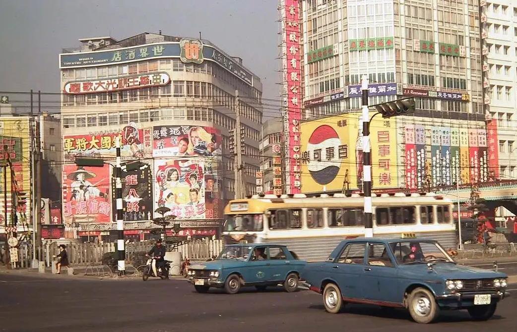 1986年华莱士问：台湾有何必要同大陆统一？邓公耐心说出三个原因