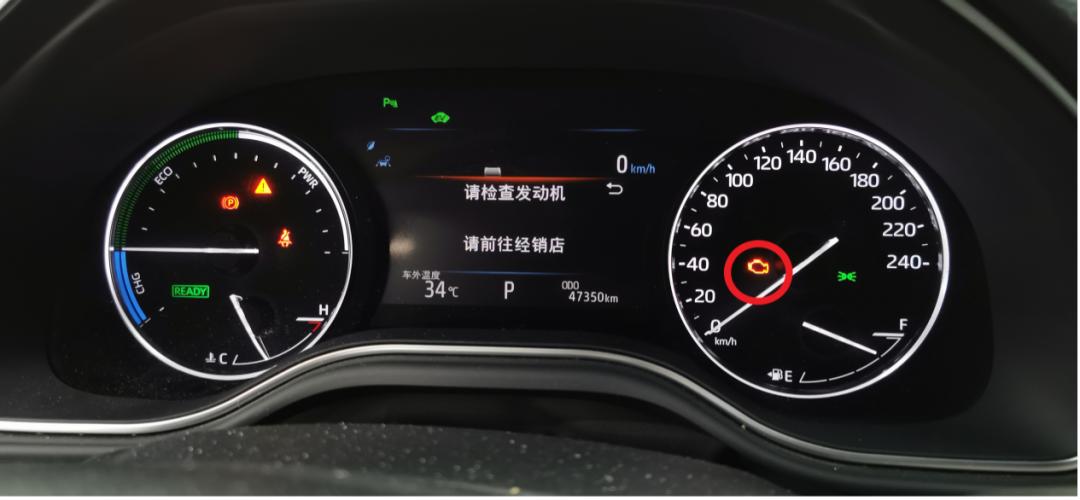 行驶中故障灯亮是怎么回事,行驶中故障灯亮了车顿挫