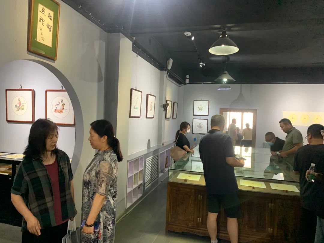 刀情墨趣浓画意诗情厚——安多民“刀情墨趣”艺术展成功举办