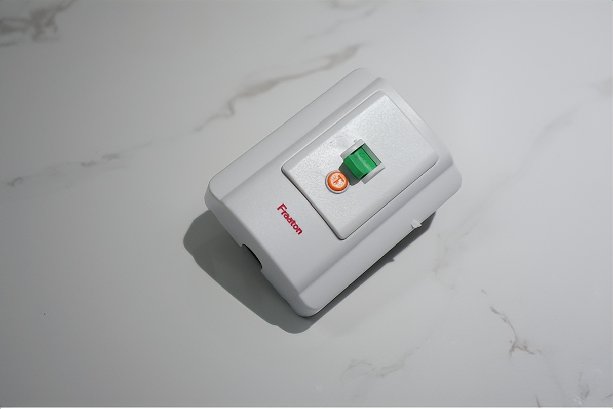 奥特朗即热式电热水器测评,奥特朗f15h-z70c即热式电热水器