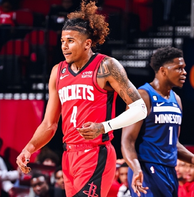 哈登轰31+7+976人胜热火扳平比分,哈登火箭60+三双