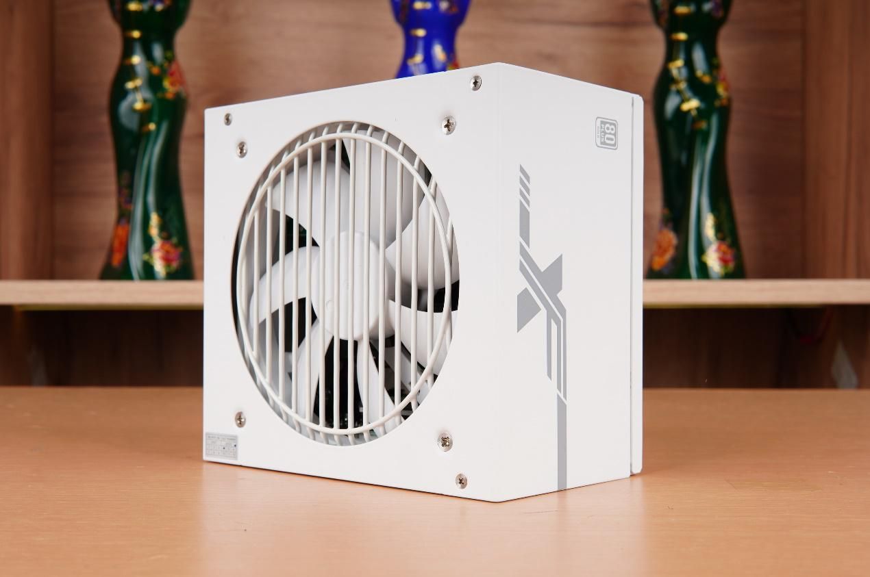 华硕追影机箱布局,华硕追影13代13700f主机