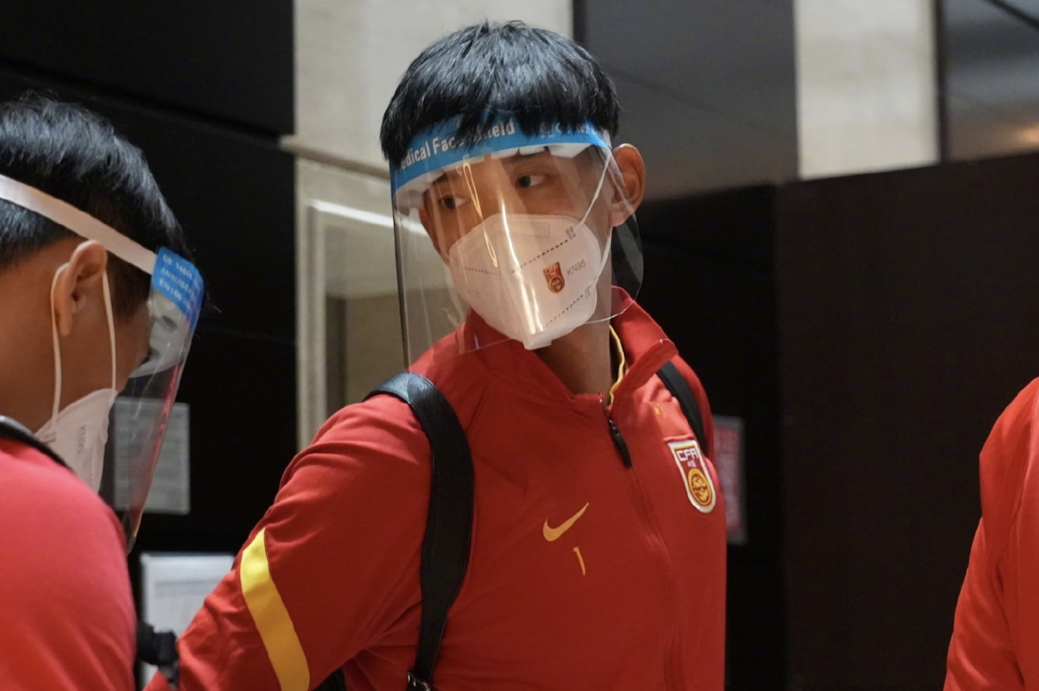 男足抵达阿联酋,男足108人抵达阿联酋视频