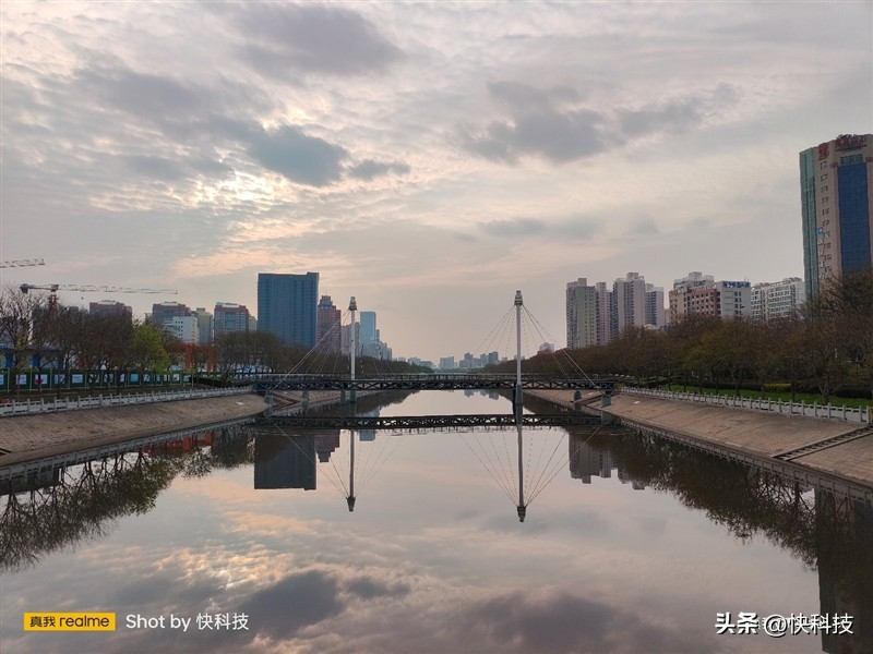 真我gtneo5se对比骁龙865,真我gtneo5se是第一代骁龙7+吗