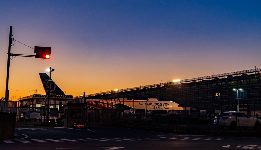 在东京成田机场过夜要出海关吗,东京成田机场住宿攻略