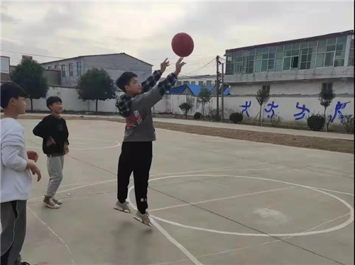 为中国足球梦想助力,为农村孩子筑梦爱心公益活动