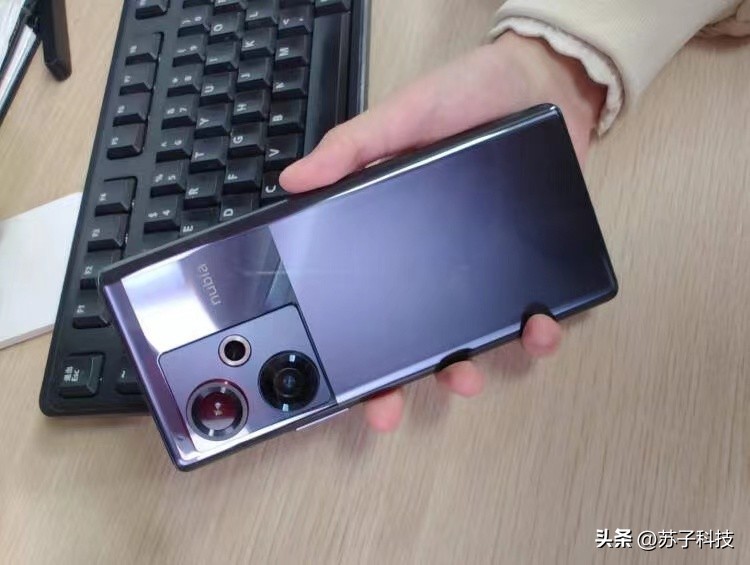 骁龙8gen2下半年会下放中端机吗,骁龙8gen2是现在安卓机的顶配吗